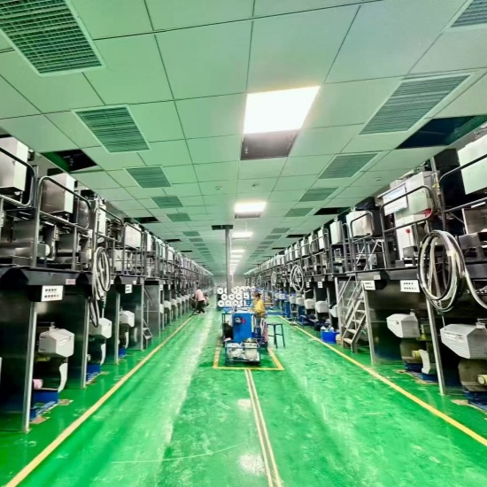 Sprzęt do produkcji przędzy nylonowej